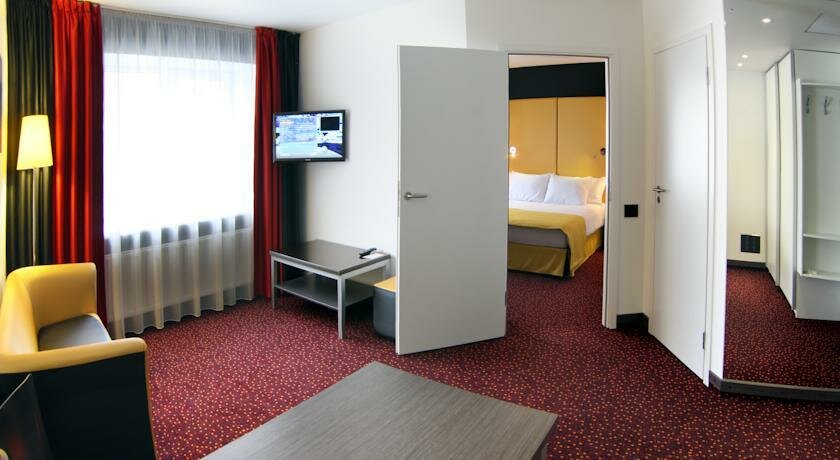 Гостиница Avenue Park Hotel Курган-95