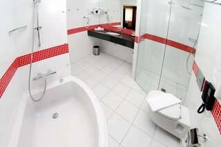 Гостиница Avenue Park Hotel Курган Апартамент-4
