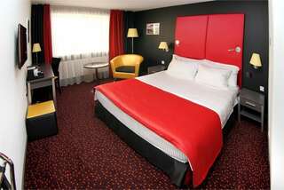 Гостиница Avenue Park Hotel Курган Улучшенный номер-2