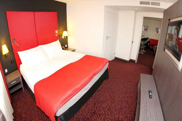 Гостиница Avenue Park Hotel Курган-72